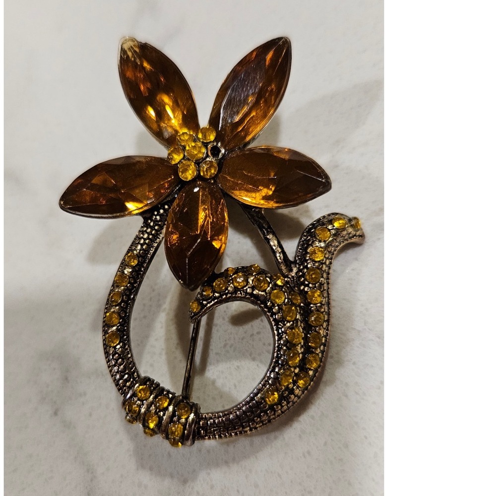 Vintage Amber Flower Brooch Antique Gold Tone Yellow Rhinestone Floral Pin - Picture 2 of 5